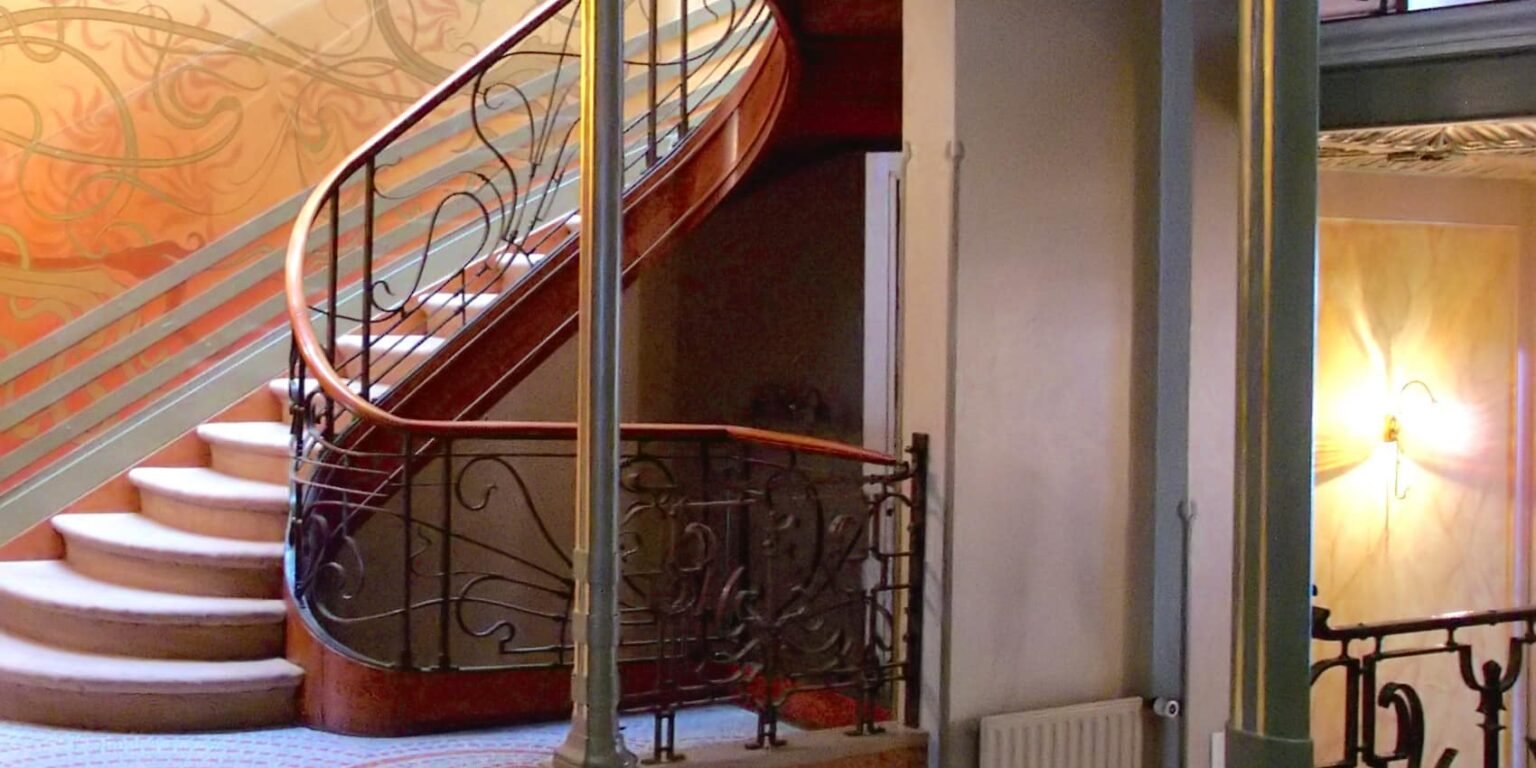 How to Style Art Nouveau Interior Design Like a Professional