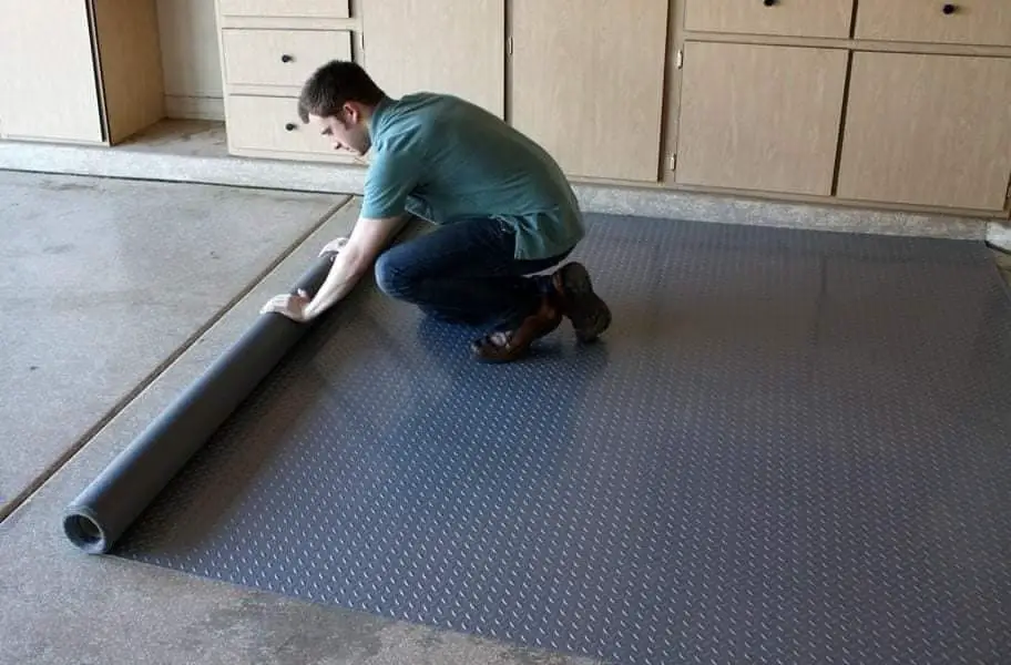 garage interior design rubber mats