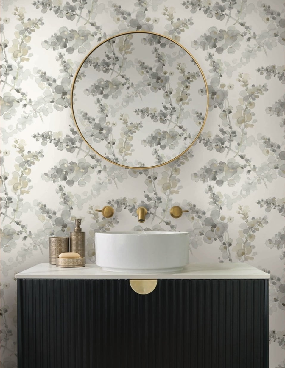 floral print wallpaper in a bathroom