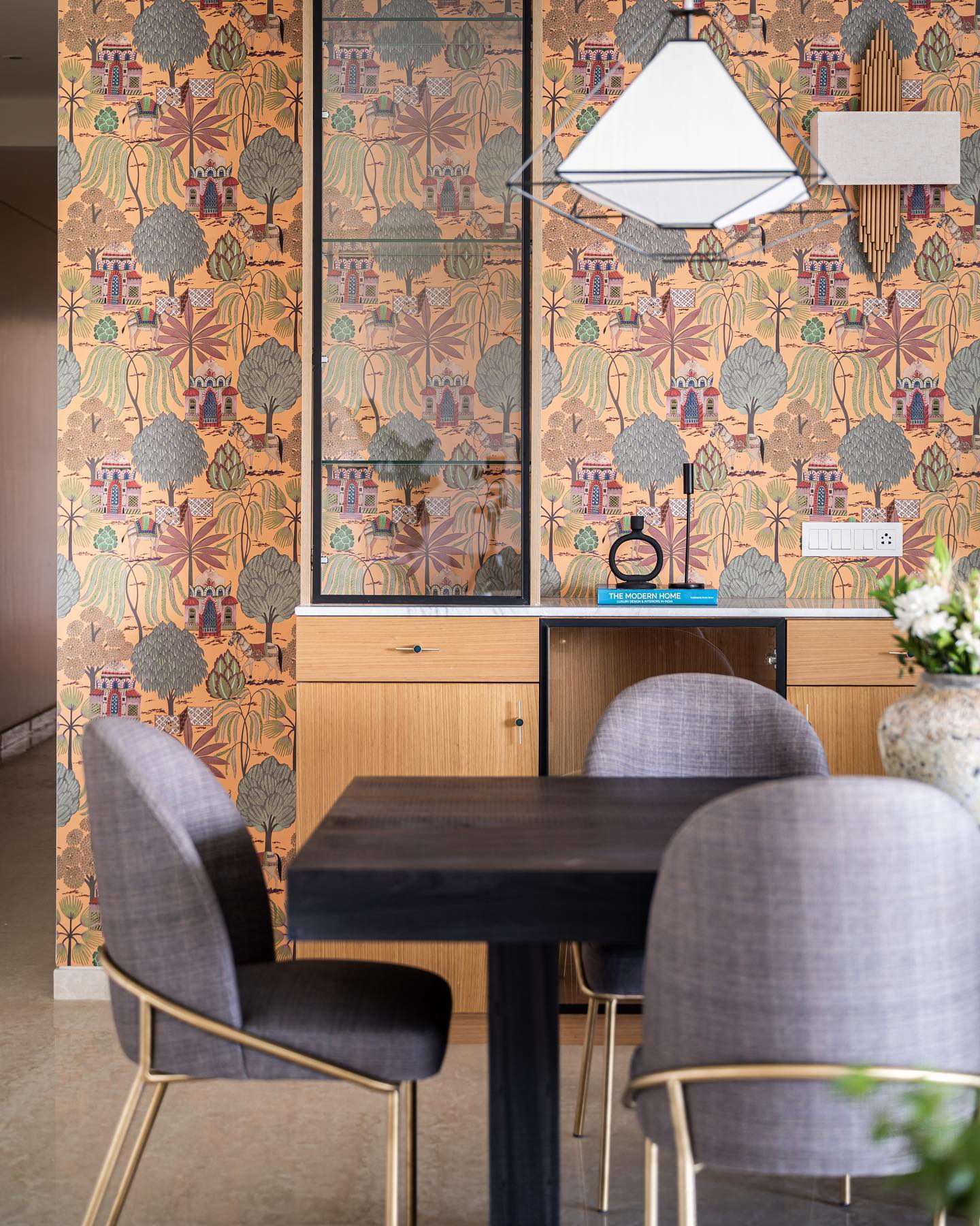 mid century modern dining room with pattern wallpaper