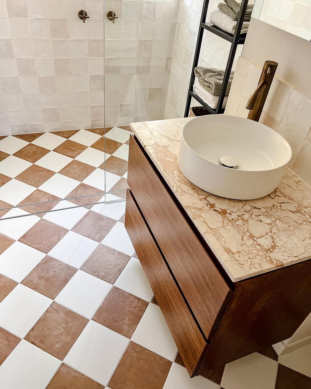 mid-century modern bathroom brown tiles