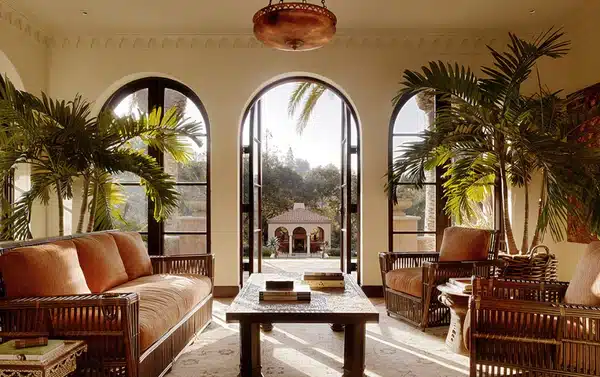 Modern Colonial Interior Design: What Makes the Style Work 23 modern colonial interior design tropical plants